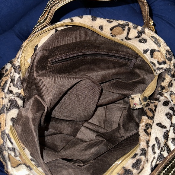 Handheld Leopard Sequin Satchel - Picture 2 of 4
